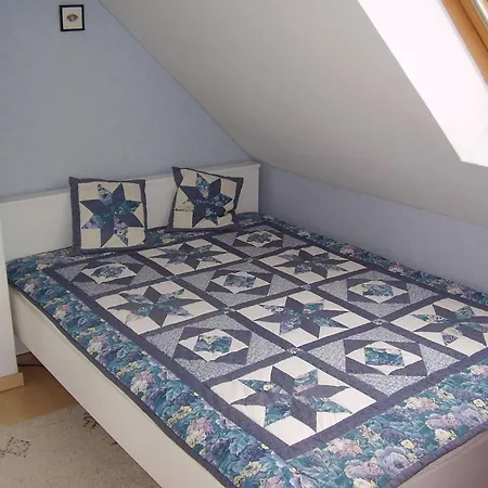 아파트 In 20-042 *